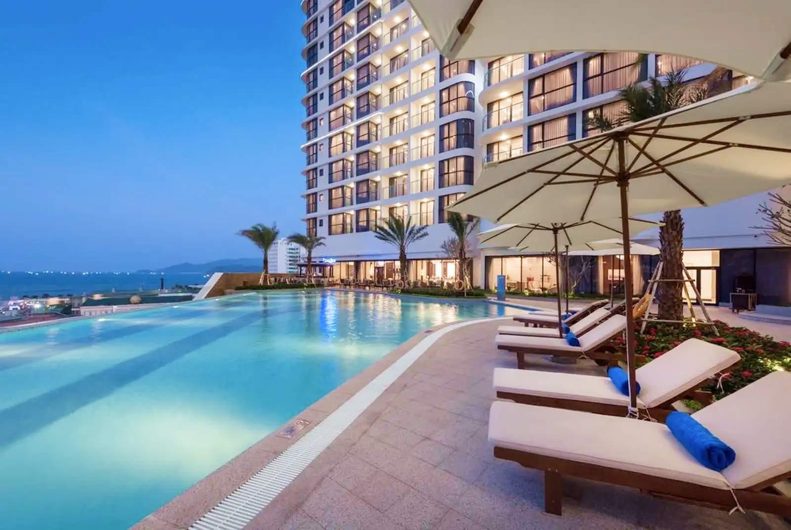 Quý khách nghỉ ngơi tại khách sạn 5 sao Meliá Vinpearl Nha Trang - Combo 2 ngày 1 đêm.