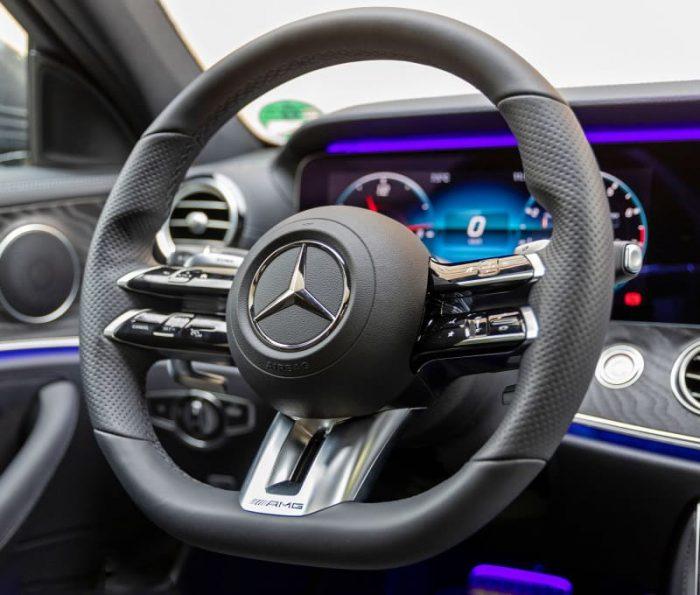 vô lăng amg 2022