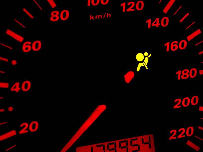 11 cách xóa đèn báo túi khí sáng hiệu quả và tiết kiệm nhất
